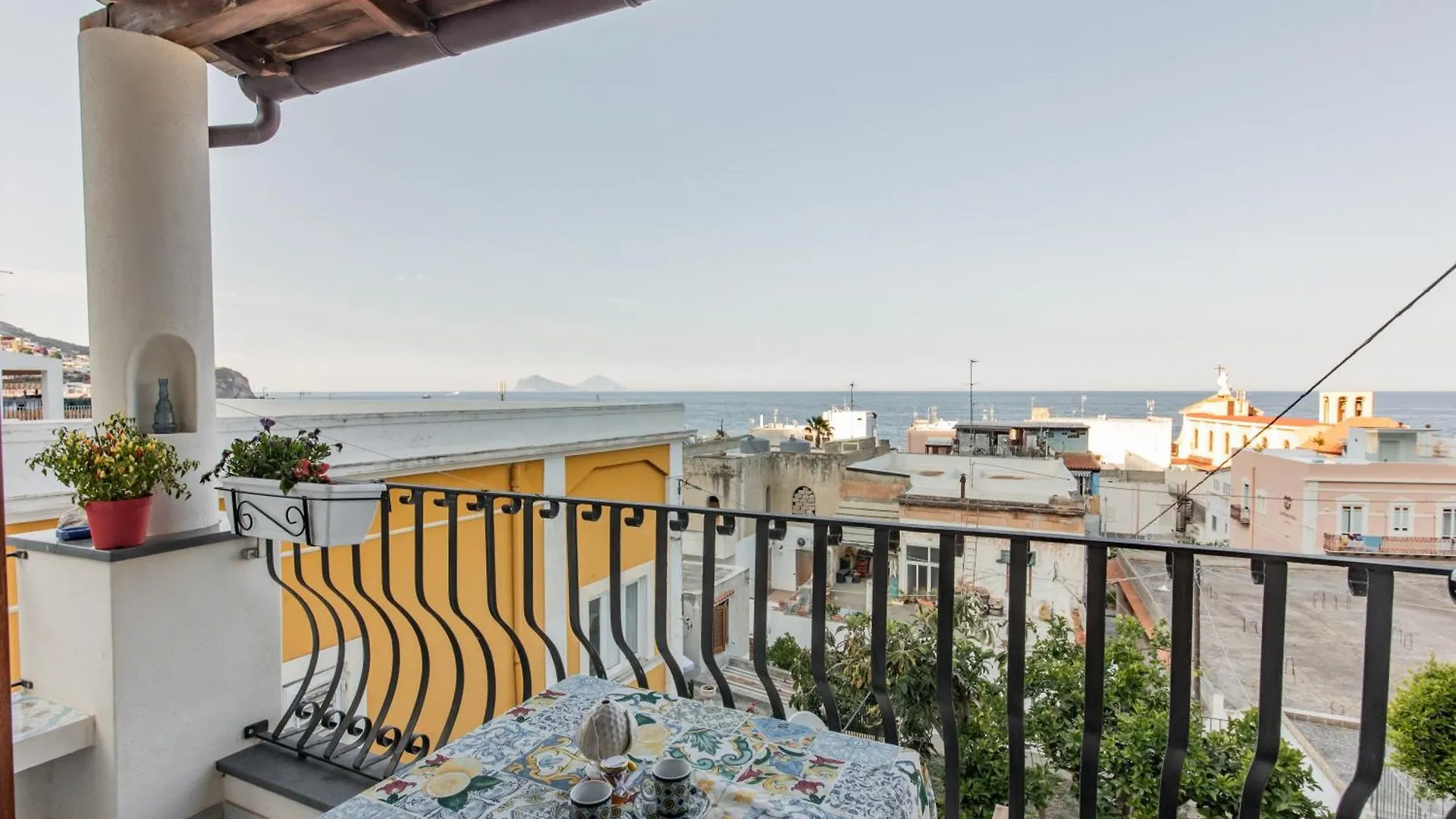 Ad Sidera Apartment Canneto  Italy